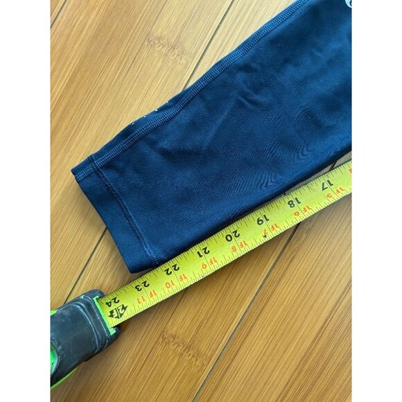 Lululemon High-Rise 23” Inseam Navy Blue Dots Leggings Size 4 - Picture 7 of 7